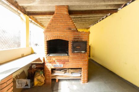 Casa à venda com 330m², 5 quartos e 2 vagasChurrasqueira