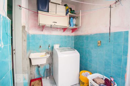 Casa à venda com 69m², 2 quartos e 1 vaga Casa à venda com 69m², 2 quartos e 1 vagaÁrea de Serviço