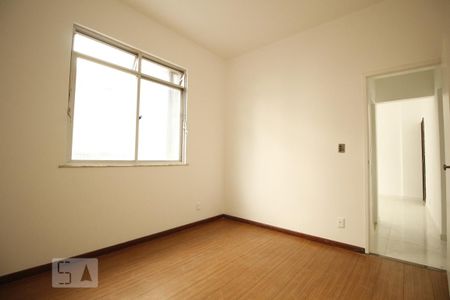 Quarto 1 de apartamento para alugar com 2 quartos, 85m² em Méier, Rio de Janeiro