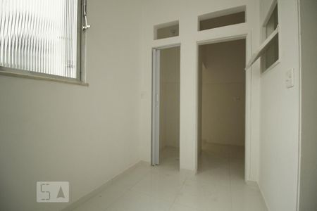 Apartamento para alugar com 85m², 2 quartos e 1 vagaÁrea de Serviço