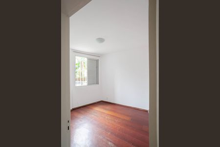 Quarto 1 de apartamento para alugar com 2 quartos, 70m² em Santa Lúcia, Belo Horizonte