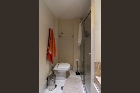 Banheiro de apartamento para alugar com 2 quartos, 72m² em Moema, São Paulo