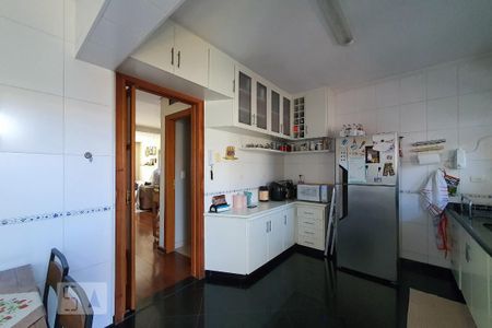 Casa à venda com 160m², 3 quartos e 2 vagasCozinha