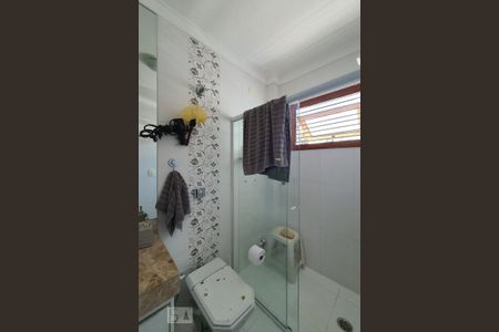 Casa à venda com 160m², 3 quartos e 2 vagasBanheiro da suíte