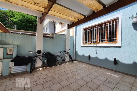 Casa à venda com 160m², 3 quartos e 2 vagasGaragem