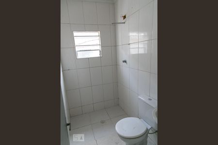 Banheiro de casa para alugar com 1 quarto, 50m² em Jardim Brasil, São Paulo