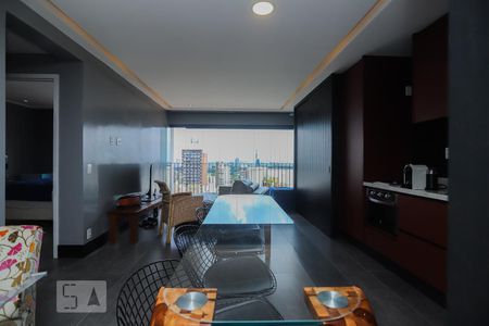 Cozinha e Área de Serviço de apartamento para alugar com 2 quartos, 64m² em Perdizes, São Paulo
