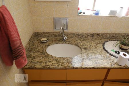 Apartamento à venda com 147m², 4 quartos e sem vagaBanheiro 1
