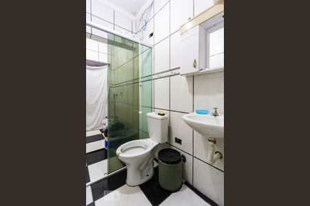 Banheiro de casa para alugar com 1 quarto, 40m² em Conceição, Osasco
