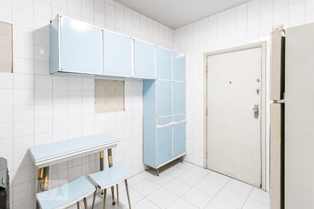 Apartamento à venda com 94m², 2 quartos e 1 vagaCozinha