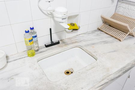 Apartamento à venda com 94m², 2 quartos e 1 vagaPia da Cozinha