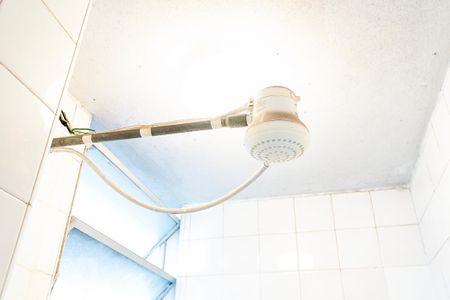 Apartamento à venda com 94m², 2 quartos e 1 vagaChuveiro do Banheiro de Serviço