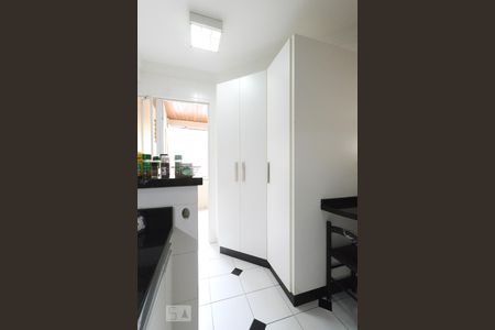 Apartamento para alugar com 65m², 1 quarto e 1 vagaCozinha e área de serviço