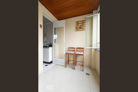 Varanda de apartamento para alugar com 1 quarto, 65m² em Serraria, São José