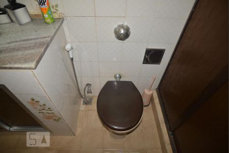 Apartamento à venda com 70m², 2 quartos e sem vagaBanheiro