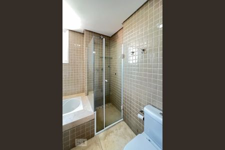 Apartamento para alugar com 151m², 3 quartos e 3 vagas Apartamento para alugar com 151m², 3 quartos e 3 vagasBanheiro da Suíte 3