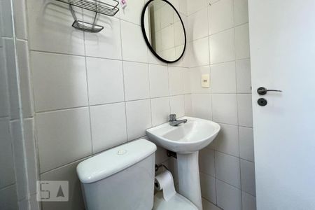 Apartamento para alugar com 151m², 3 quartos e 3 vagas Apartamento para alugar com 151m², 3 quartos e 3 vagasBanheiro de Serviço