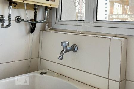 Área de Serviço de apartamento para alugar com 3 quartos, 151m² em Itaim Bibi, São Paulo