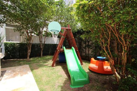 Apartamento para alugar com 151m², 3 quartos e 3 vagas Apartamento para alugar com 151m², 3 quartos e 3 vagasÁrea Comum - Playground