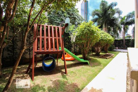 Apartamento para alugar com 151m², 3 quartos e 3 vagas Apartamento para alugar com 151m², 3 quartos e 3 vagasÁrea Comum - Playground