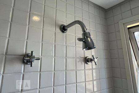 Apartamento para alugar com 151m², 3 quartos e 3 vagas Apartamento para alugar com 151m², 3 quartos e 3 vagasBanheiro da Suíte 2