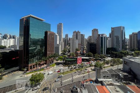 Apartamento para alugar com 151m², 3 quartos e 3 vagas Apartamento para alugar com 151m², 3 quartos e 3 vagasVista