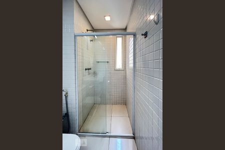 Apartamento para alugar com 151m², 3 quartos e 3 vagas Apartamento para alugar com 151m², 3 quartos e 3 vagasBanheiro da Suíte