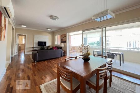 Sala de apartamento para alugar com 3 quartos, 151m² em Itaim Bibi, São Paulo