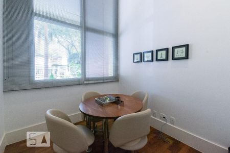 Apartamento para alugar com 151m², 3 quartos e 3 vagas Apartamento para alugar com 151m², 3 quartos e 3 vagasÁrea comum - Office