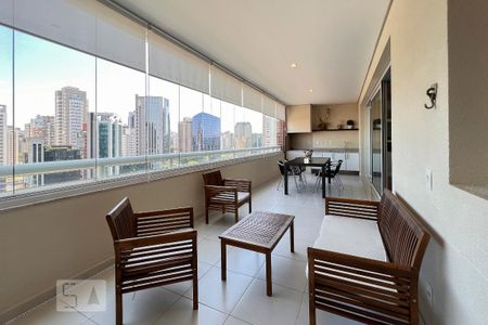 Apartamento para alugar com 151m², 3 quartos e 3 vagas Apartamento para alugar com 151m², 3 quartos e 3 vagasVaranda