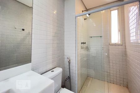 Apartamento para alugar com 151m², 3 quartos e 3 vagas Apartamento para alugar com 151m², 3 quartos e 3 vagasBanheiro da Suíte