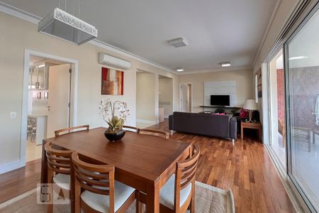 Sala de apartamento para alugar com 3 quartos, 151m² em Itaim Bibi, São Paulo