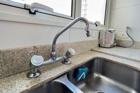 Apartamento para alugar com 151m², 3 quartos e 3 vagas Apartamento para alugar com 151m², 3 quartos e 3 vagasCozinha