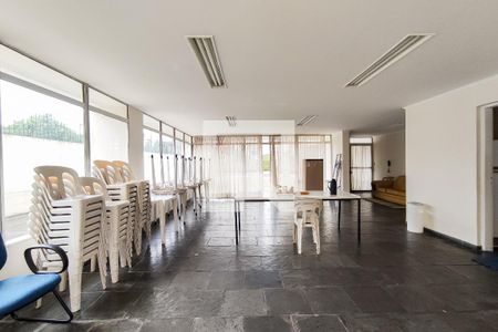 Apartamento à venda com 76m², 2 quartos e 1 vagaSalão de festas