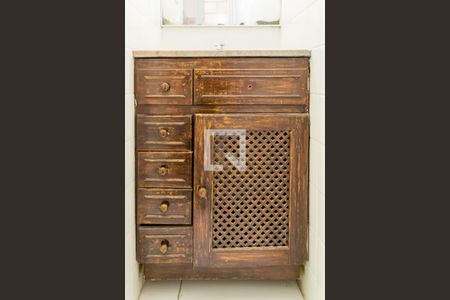 Apartamento à venda com 150m², 2 quartos e sem vagaBanheiro - Armário