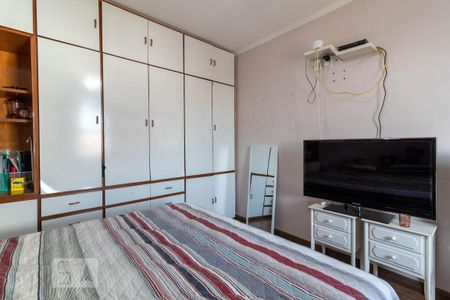 Casa à venda com 205m², 4 quartos e 2 vagas Casa à venda com 205m², 4 quartos e 2 vagasQuarto 2