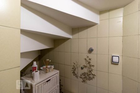 Casa à venda com 205m², 4 quartos e 2 vagas Casa à venda com 205m², 4 quartos e 2 vagasLavabo