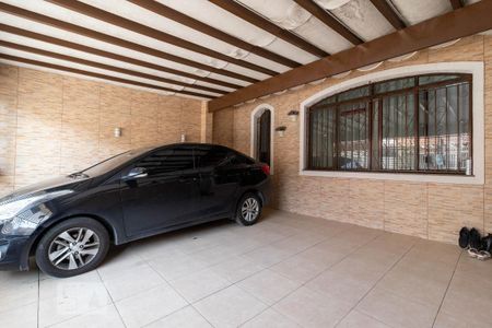 Casa à venda com 205m², 4 quartos e 2 vagas Casa à venda com 205m², 4 quartos e 2 vagasGaragem