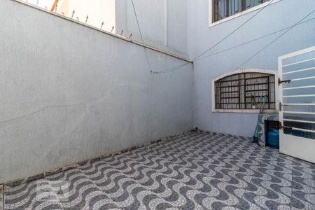 Casa à venda com 205m², 4 quartos e 2 vagas Casa à venda com 205m², 4 quartos e 2 vagasQuintal