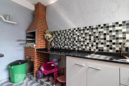 Casa à venda com 205m², 4 quartos e 2 vagas Casa à venda com 205m², 4 quartos e 2 vagasÁrea de Lazer - Churrasqueira