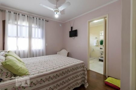 Casa à venda com 205m², 4 quartos e 2 vagas Casa à venda com 205m², 4 quartos e 2 vagasSuíte 1