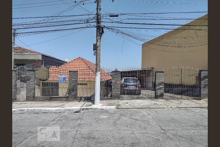 Casa à venda com 289m², 3 quartos e 3 vagas Casa à venda com 289m², 3 quartos e 3 vagasFachada