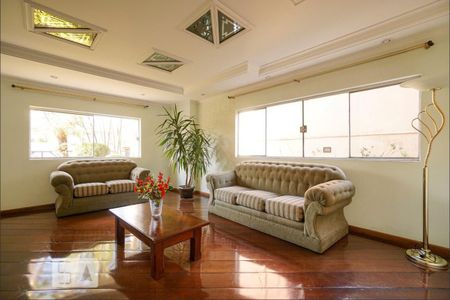 Apartamento à venda com 70m², 2 quartos e 1 vaga Apartamento à venda com 70m², 2 quartos e 1 vagaÁrea comum - Hall