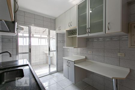 Apartamento à venda com 70m², 2 quartos e 1 vaga Apartamento à venda com 70m², 2 quartos e 1 vagaCozinha