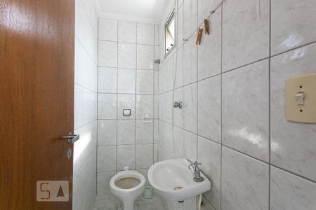 Apartamento à venda com 70m², 2 quartos e 1 vaga Apartamento à venda com 70m², 2 quartos e 1 vagaBanheiro de Serviço