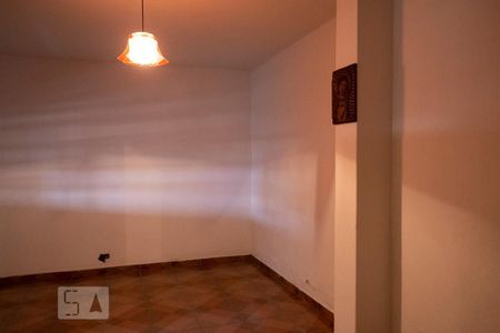 Casa para alugar com 460m², 5 quartos e 2 vagas