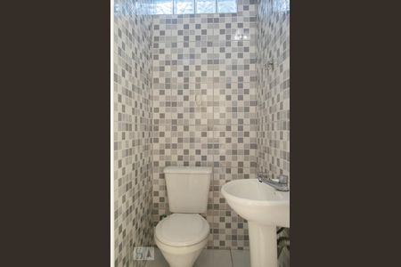 Casa para alugar com 5 quartos, 460m² em Vila Aurora (zona Norte), São Paulo