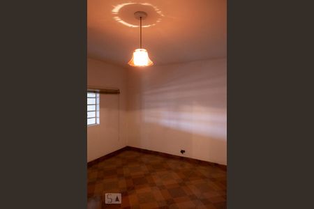 Casa para alugar com 460m², 5 quartos e 2 vagas