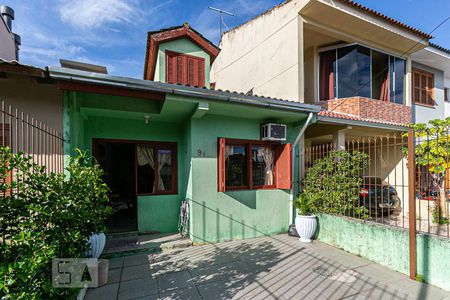 Casa à venda com 103m², 3 quartos e 1 vagaFachada