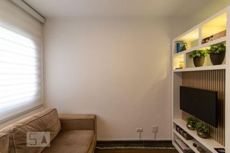 Sala de apartamento para alugar com 3 quartos, 74m² em Moema, São Paulo